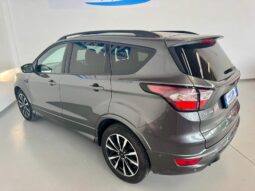 										FORD KUGA 2.0 TDCI 150 ST-LINE AWD full									