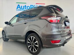 										FORD KUGA 2.0 TDCI 150 ST-LINE AWD full									