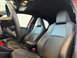 										TOYOTA YARIS 1.5H 92 CV PREMIERE full									