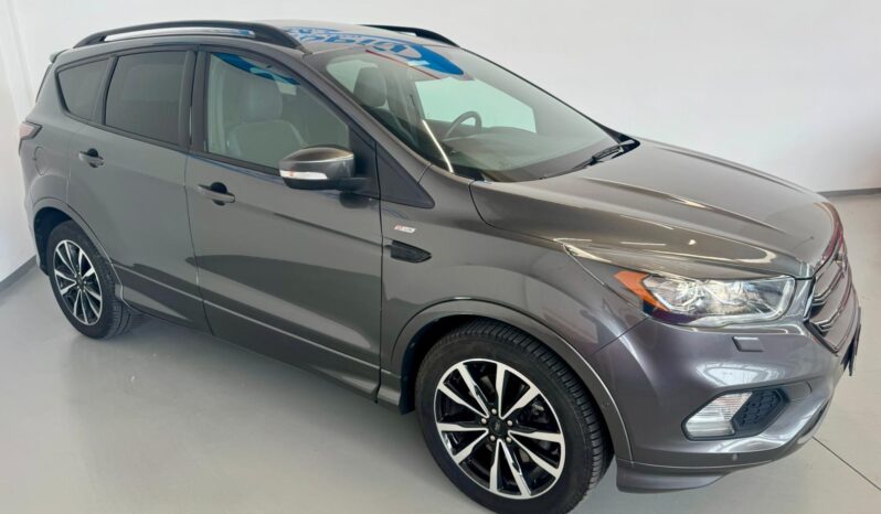 								FORD KUGA 2.0 TDCI 150 ST-LINE AWD full									