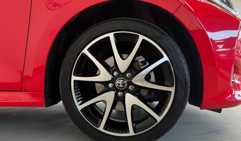 								TOYOTA YARIS 1.5H 92 CV PREMIERE full									
