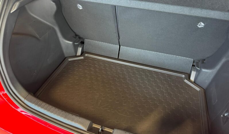 								TOYOTA YARIS 1.5H 92 CV PREMIERE full									