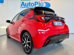 										TOYOTA YARIS 1.5H 92 CV PREMIERE full									