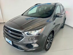 										FORD KUGA 2.0 TDCI 150 ST-LINE AWD full									