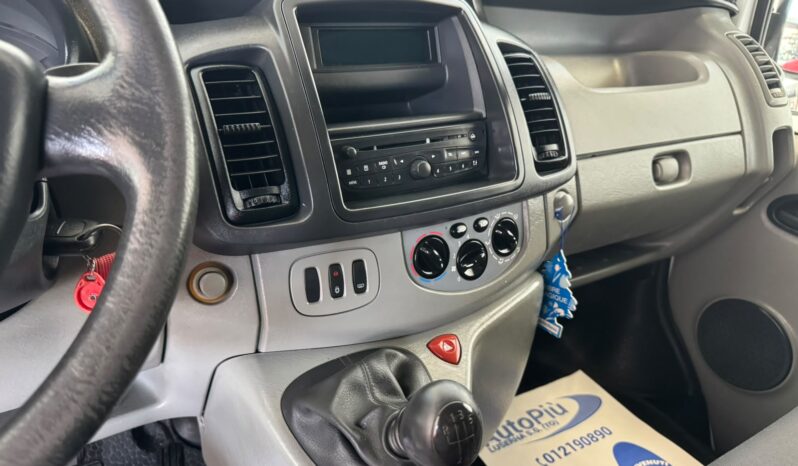 								RENAULT TRAFIC L1H1 2.0 dCi 115 CV full									