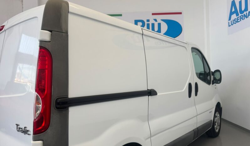								RENAULT TRAFIC L1H1 2.0 dCi 115 CV full									