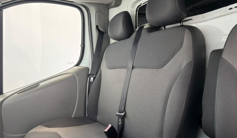 								RENAULT TRAFIC L1H1 2.0 dCi 115 CV full									