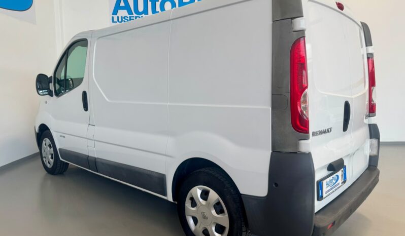 								RENAULT TRAFIC L1H1 2.0 dCi 115 CV full									