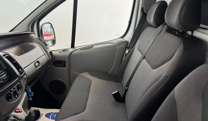 								RENAULT TRAFIC L1H1 2.0 dCi 115 CV full									