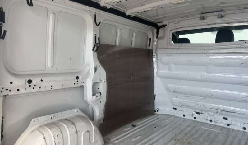 								RENAULT TRAFIC L1H1 2.0 dCi 115 CV full									