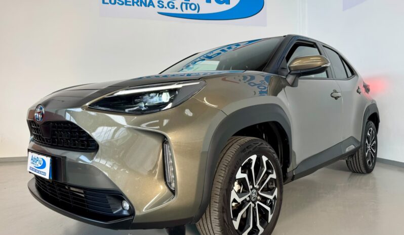 								TOYOTA YARIS CROSS AWD-I full									