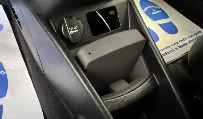 								LANCIA YPSILON GPL ECOCHIC full									