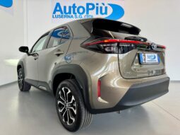 										TOYOTA YARIS CROSS AWD-I full									