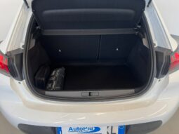 										PEUGEOT 208 ALLURE 1.2 75 CV full									