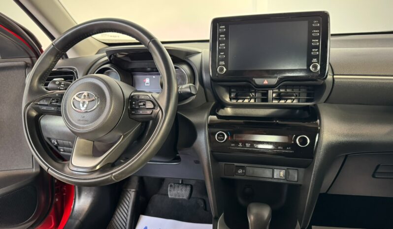 								TOYOTA YARIS CROSS AWD-I full									