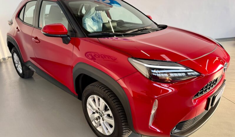 								TOYOTA YARIS CROSS AWD-I full									