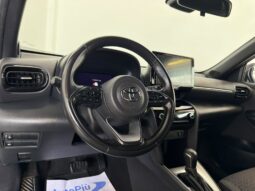 										TOYOTA YARIS CROSS AWD-I full									