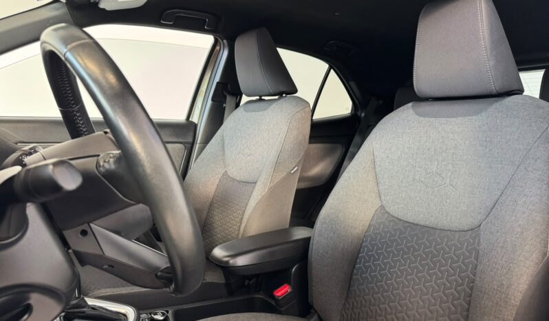 								TOYOTA YARIS CROSS AWD-I full									