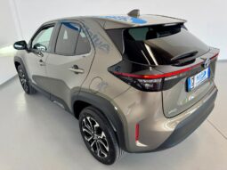 										TOYOTA YARIS CROSS AWD-I full									