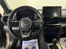 										TOYOTA YARIS CROSS AWD-I full									