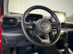 										TOYOTA YARIS CROSS AWD-I full									