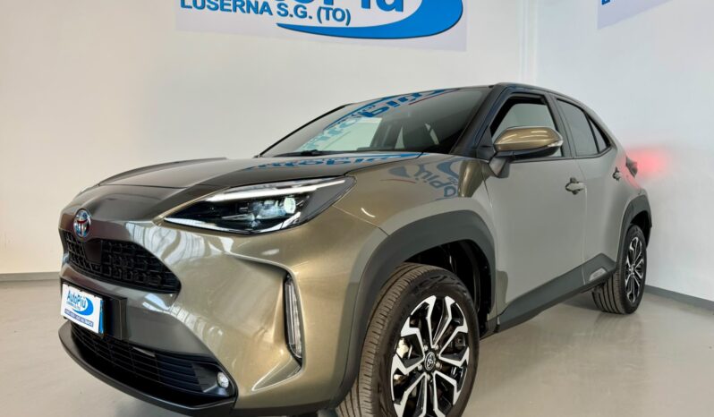 								TOYOTA YARIS CROSS AWD-I full									
