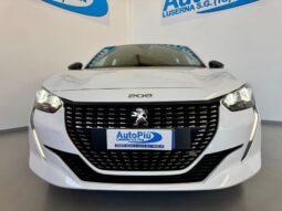 										PEUGEOT 208 ALLURE 1.2 75 CV full									