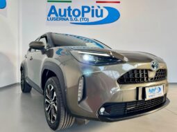 										TOYOTA YARIS CROSS AWD-I full									