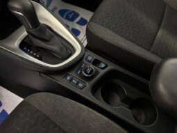 										TOYOTA YARIS CROSS AWD-I full									