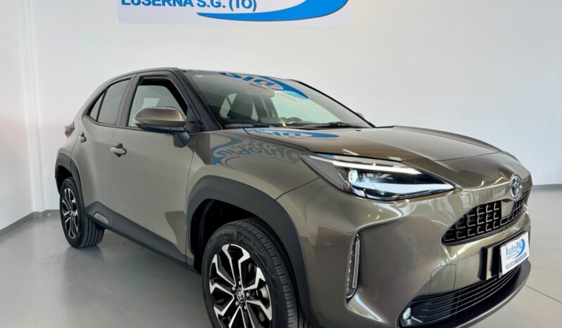 								TOYOTA YARIS CROSS AWD-I full									