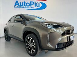 										TOYOTA YARIS CROSS AWD-I full									