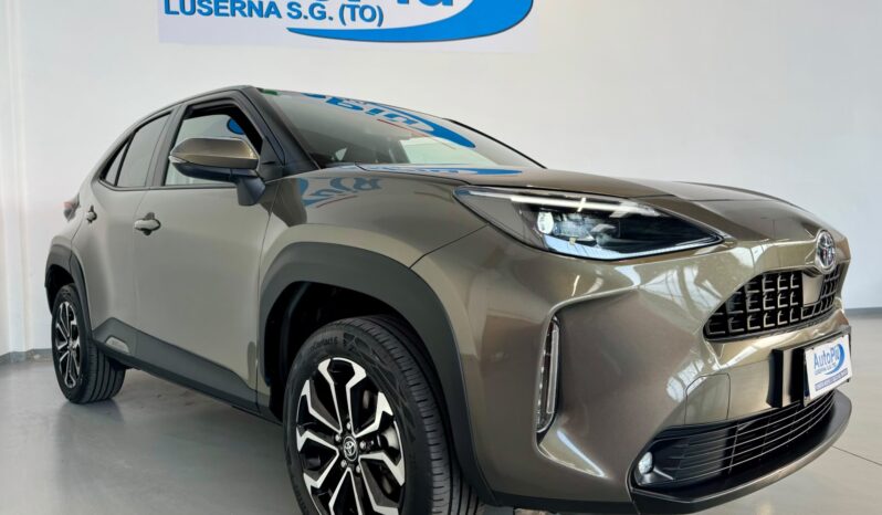 								TOYOTA YARIS CROSS AWD-I full									