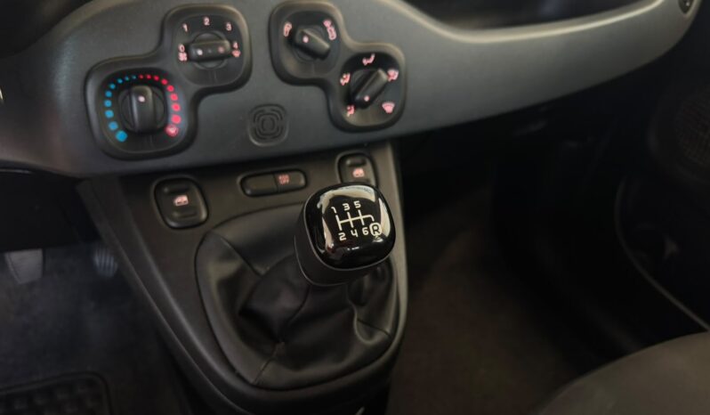 								FIAT PANDA 1.0 HYBRID 70 CV full									