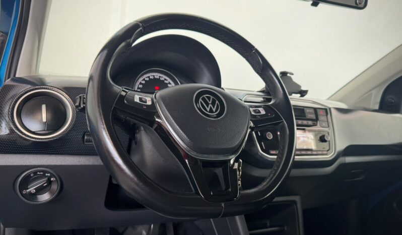 								VOLKSWAGEN UP! 1.0 65 CV full									