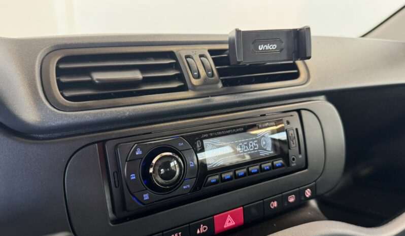 								FIAT PANDA 1.0 HYBRID 70 CV full									