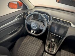 										MG ZS 1.5 Comfort 106 CV full									