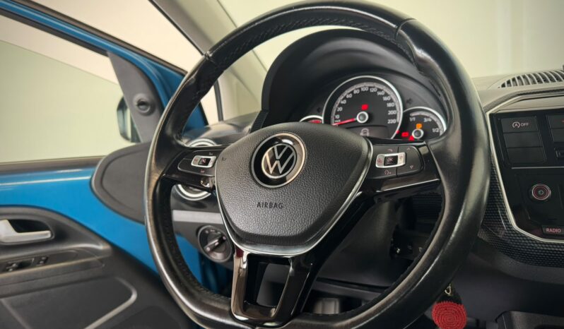 								VOLKSWAGEN UP! 1.0 65 CV full									