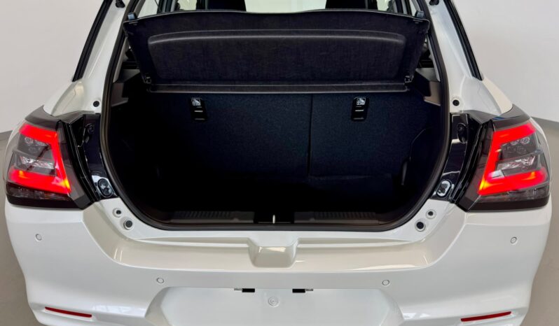 								SUZUKI SWIFT WAKU 1.2 HYBRID 81 CV full									