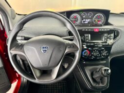										LANCIA YPSILON 1.2 B/GPL ECOCHIC 69 CV full									