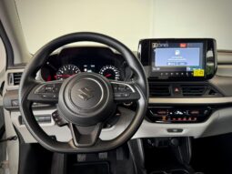 										SUZUKI SWIFT WAKU 1.2 HYBRID 81 CV full									